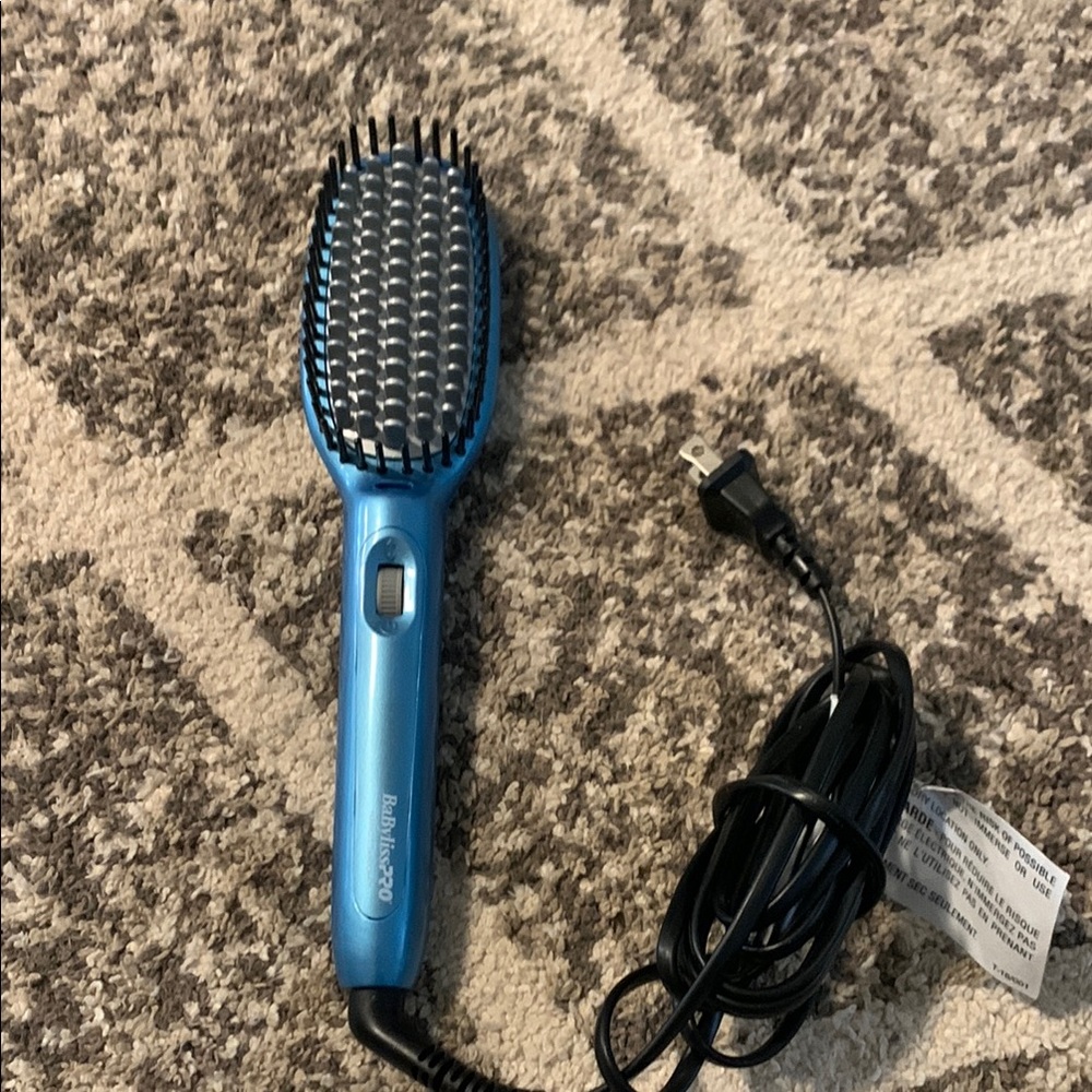 Blue BaBylissPRO Hair Straightening Brush